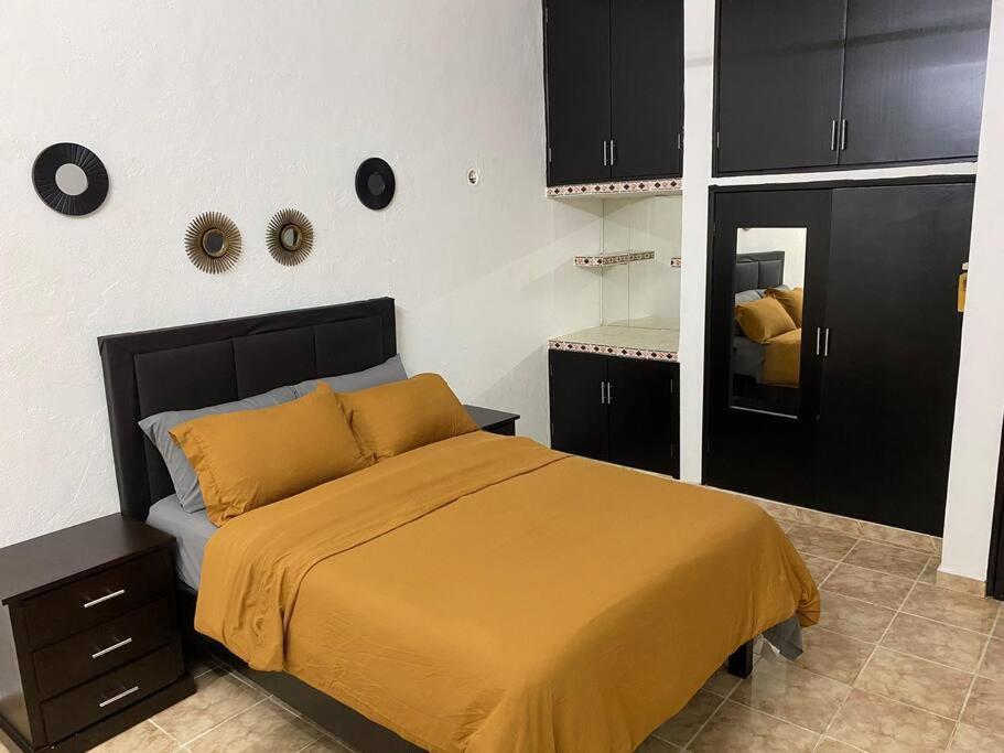 Casa Leonor. 2 Cuartos, 2 Banos, Cocina, Cochera. Valladolid  Exteriér fotografie